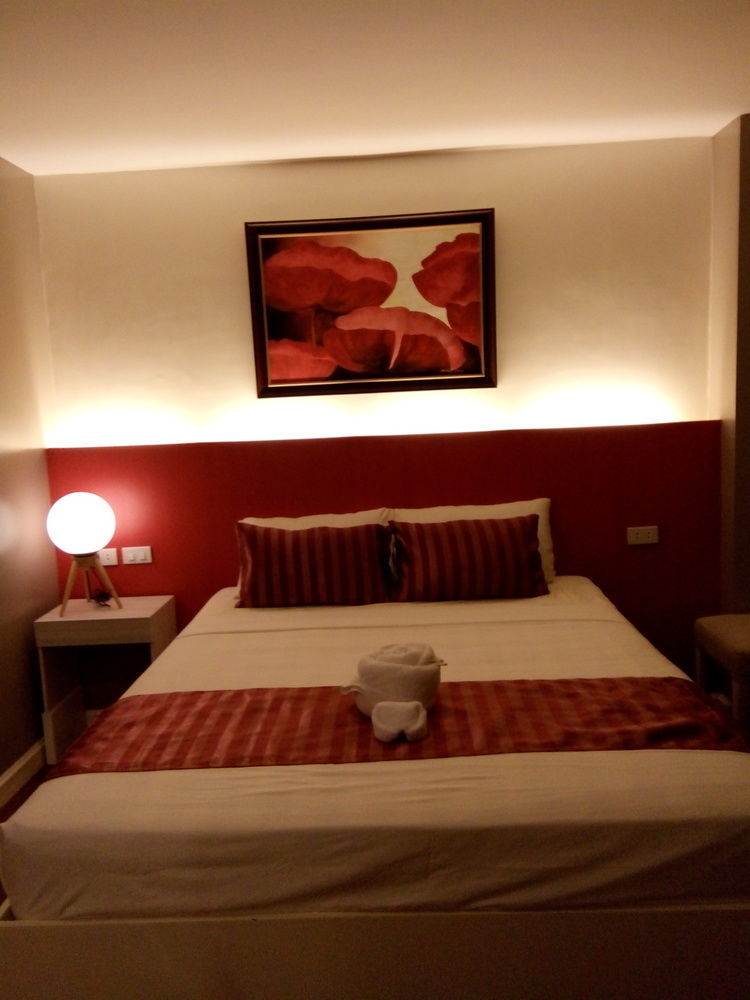 Reddoorz Plus At Hotel Metro Kalibo Buitenkant foto