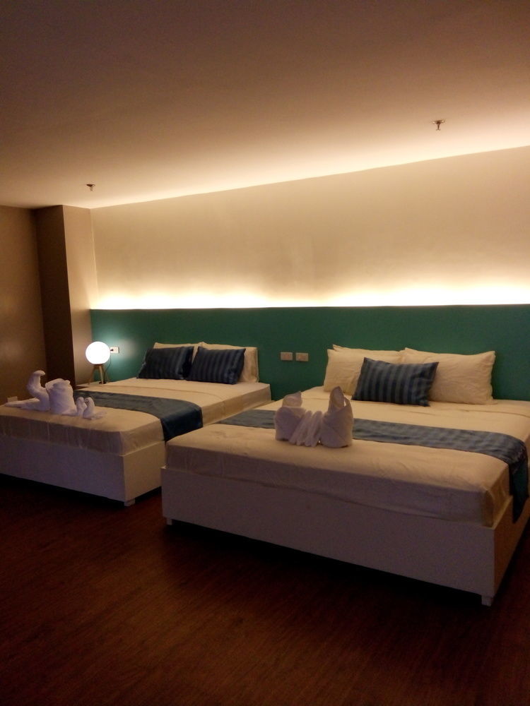Reddoorz Plus At Hotel Metro Kalibo Buitenkant foto