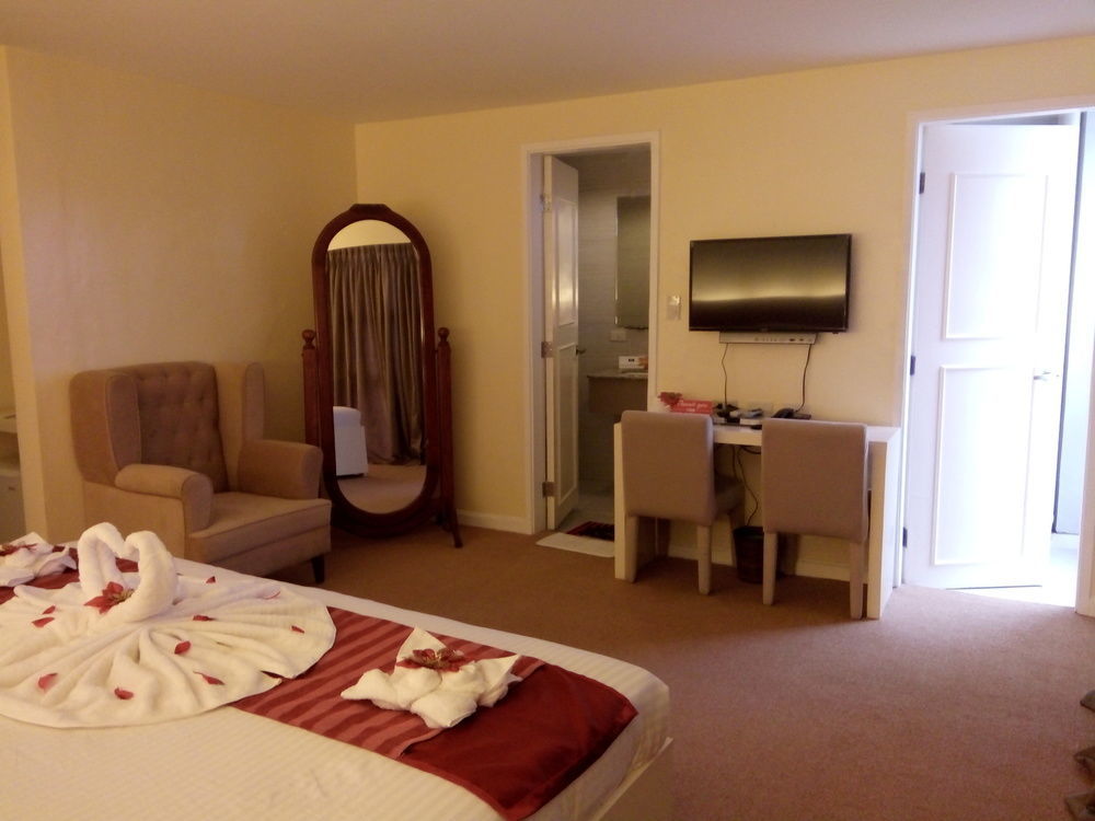 Reddoorz Plus At Hotel Metro Kalibo Buitenkant foto