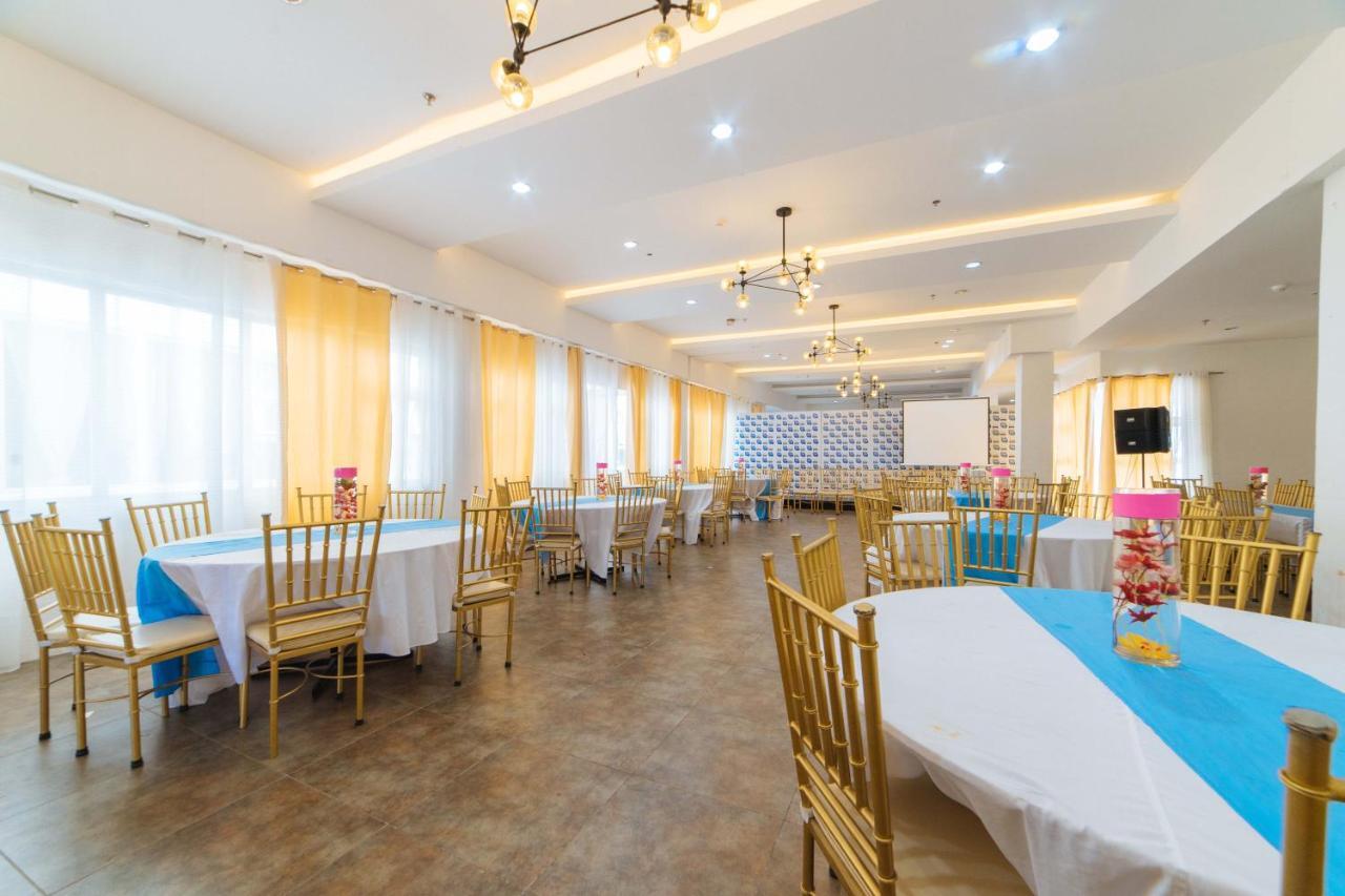 Reddoorz Plus At Hotel Metro Kalibo Buitenkant foto